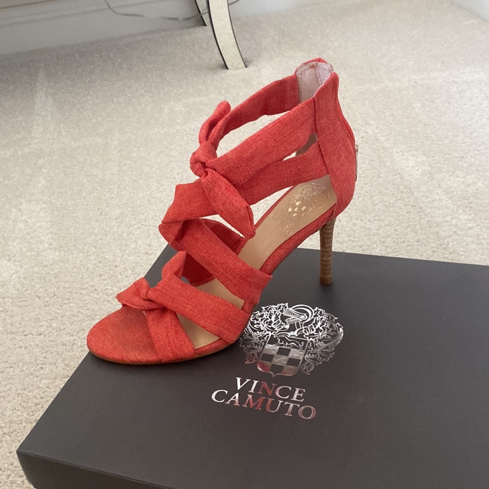 Vince Camuto fun linen heels